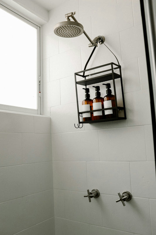 Tension vs Drilled Shower Storage: Which Should You Choose?
