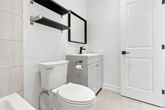How to Organize the Space Around a Toilet