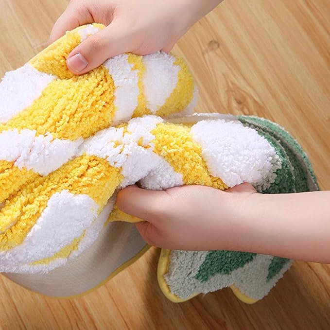 Pineapple Door Mat, 40 x 23 inch | Non-Slip Area Rug, Cartoon Pineapple Welcome Design, Machine Washable, For Home Decor Living Room Bedroom Bathroom