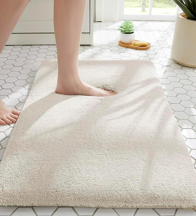 MINIDEAR Bathroom Rugs 24x17 Beige - Thick Memory Foam Bath Mat, Ultra Soft & Plush Fluffy, Non-Slip, Quick Dry, Absorbent Washable Floor Microfiber Mat for Tub, Home Decor Accessories