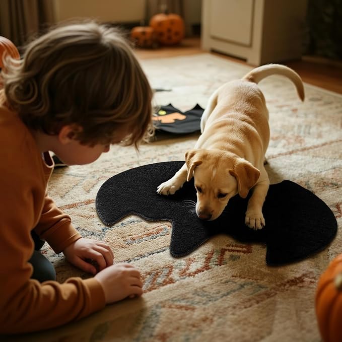 TYUU Bat Bath Mat, Super Absorbant Gothic Bathroom Rugs Non Slip Washable Bat Shaped Floor Mat Holiday Decor, 24''x36'', Black
