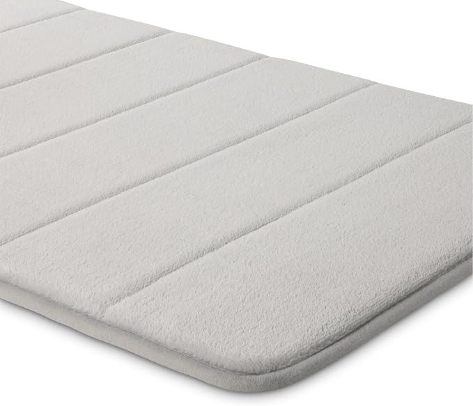 Amazon Basics Absorbent & Fast Dry Plush Memory Foam Bath Mat, Non-Slip Backing, 17 x 24 in, Light Gray