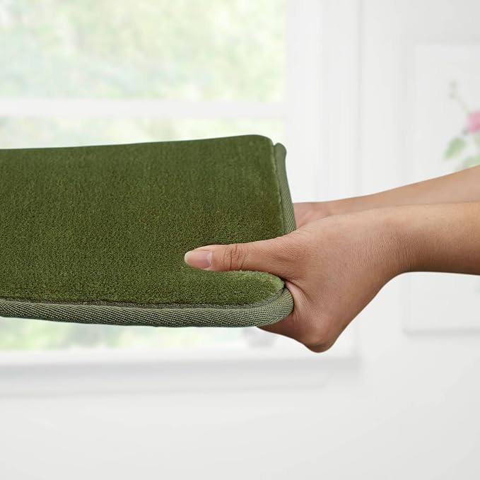 Memory Foam Bath Mat Non Slip Absorbent Super Cozy Velvet Bathroom Rug Carpet (22 inches X 36 inches, Green)