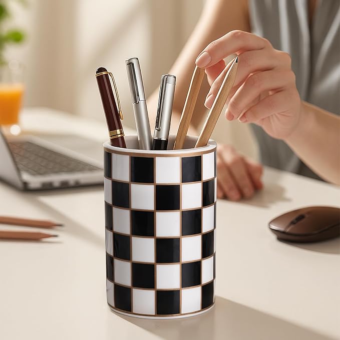 Checkered Bathroom Toothbrush Holder, Bathroom Black and White Ceramic Toothbrush Holder, Modern Toothbrush Box, Used for Bathroom countertop Storage Rack, Checkered Bathroom Decoration (Black)