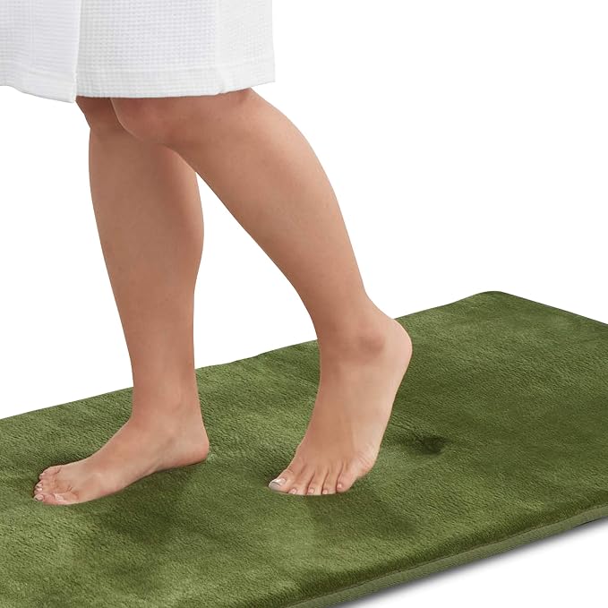 Memory Foam Bath Mat Non Slip Absorbent Super Cozy Velvet Bathroom Rug Carpet (20 inches X 32 inches, Green)