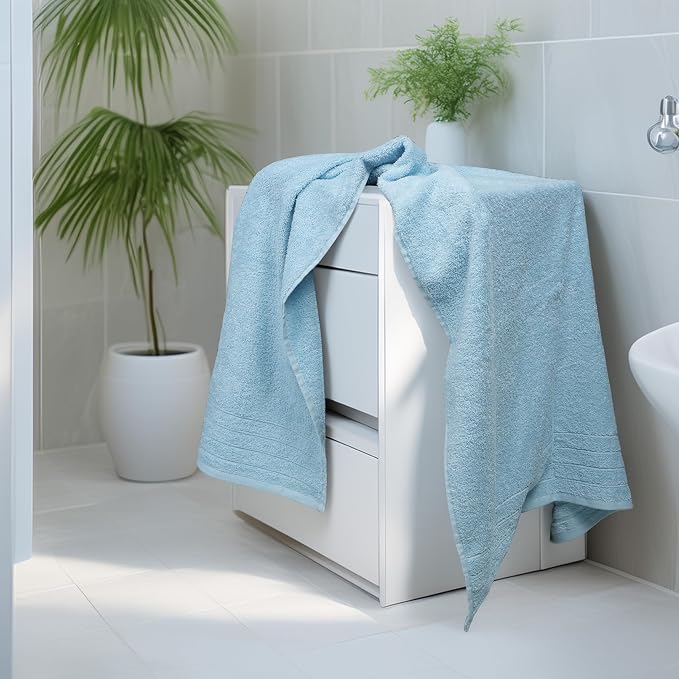 4 Piece Extra Large Bath Towels 30 x 60 Inches, Sky Blue | 100% Cotton, Larger & Lighter Weight, Quicker to Dry, Super Soft and Absorbent, Perfect for Bathroom