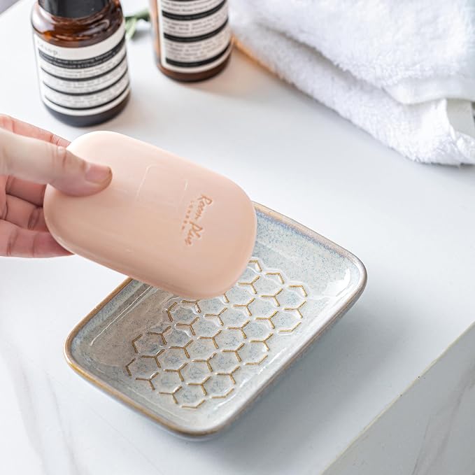 Gomakren Soap Dish for Shower, Ceramic Bar Soap Holder with Honeycomb Design, Father's Day Soap Saver Tray for Bathroom Kitchen Sink, Sponge & Organizer Tray, Upscale Look, 5.5 Inch, Gray