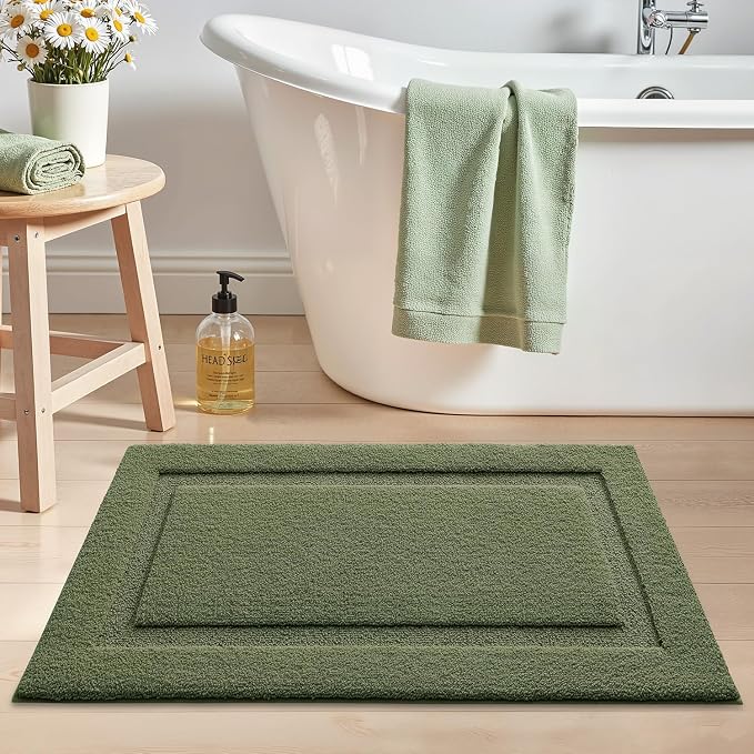 LUMI Ultra Soft Bathroom Rugs Absorbent, Non Slip Bath Mat 17x30, Green | Machine Washable with Rubber Backing, Quick Dry, Premium Microfiber Plush Carpet for Bathtub and Shower Floor
