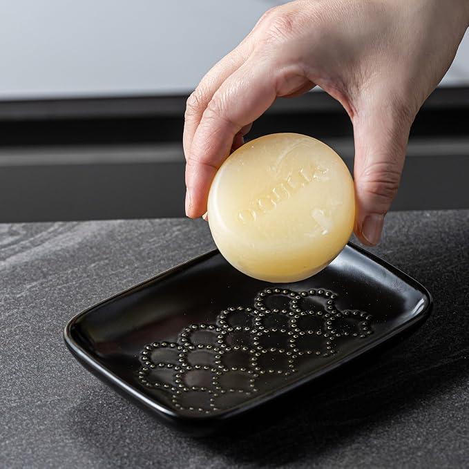 Gomakren Ceramic Soap Dish Bar Soap Holder for Bathroom Kitchen Sink Black | Keeps soap dry & long-lasting, raised scalloped design, non-slip base, easy to clean, versatile tray counter storage & decor