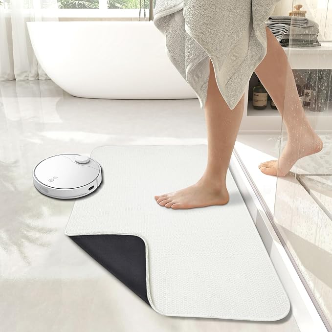 Bath Mat,Ultra Thin Bathroom Runner Rugs,Large Bath Mats for Bathroom,Quick Dry,Non-Slip,Machine Washable,Low Pile,Bath Rug,Shower Outside,Sink,Home Decor Accessories.White,1'5"x2'11"（17x35inch）