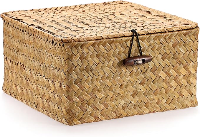 Hipiwe Wicker Shelf Basket Bin with Lid Square Handwoven Seagrass Box Decorative Household Storage Container Multipurpose Organize for Bookshelf Living Room Bathroom, Small Caramel