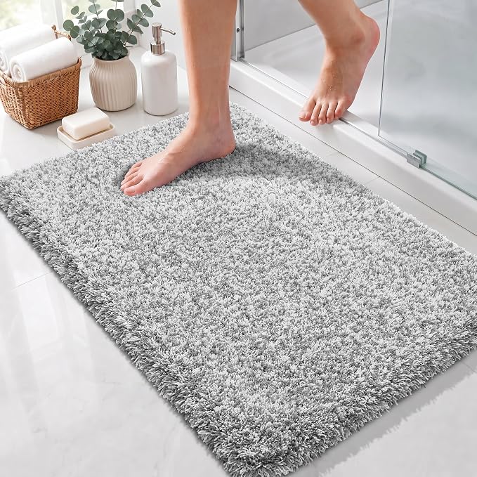 Yimobra Bathroom Rugs Non Slip Washable 32X20, Ultra Soft and Water Absorbent Bath Mats, Plush Fluffy Shower Mat Outside, Microfiber Thick Matts for Bathroom Floor/Tub, Light Gray and White